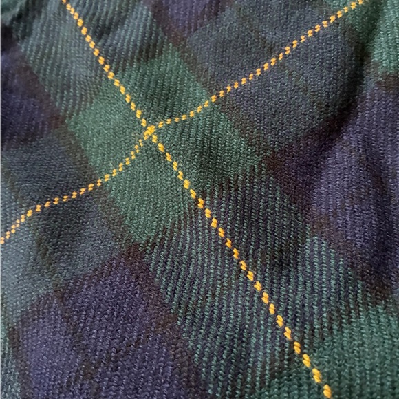 Green Tartan Wool Blend Scarf | Classic Plaid Fringe Winter Wrap - Picture 3 of 4
